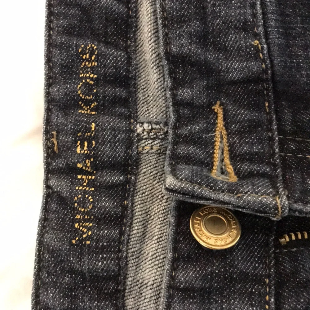 EUC Michael Kors Sz 10 x 32 mid rise dark‎ flare